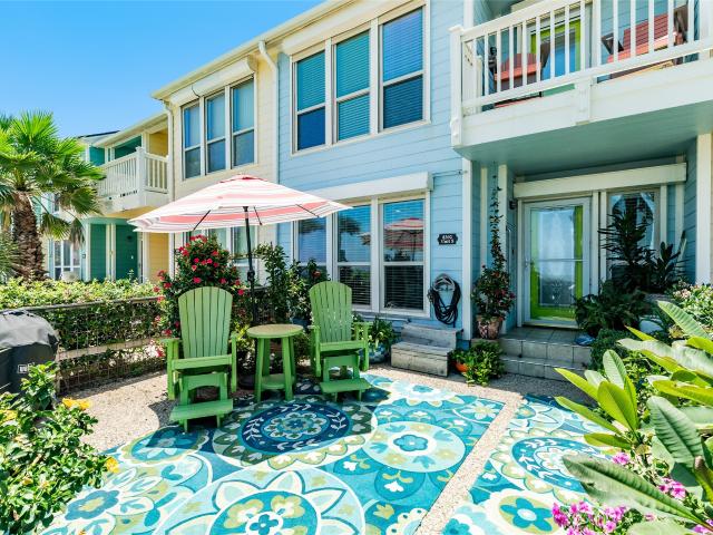 8302 Seawall Boulevard 5