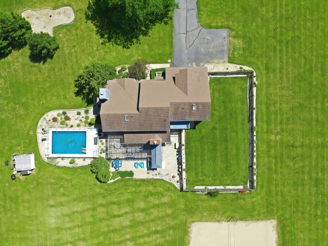 8302 White Oaks Road