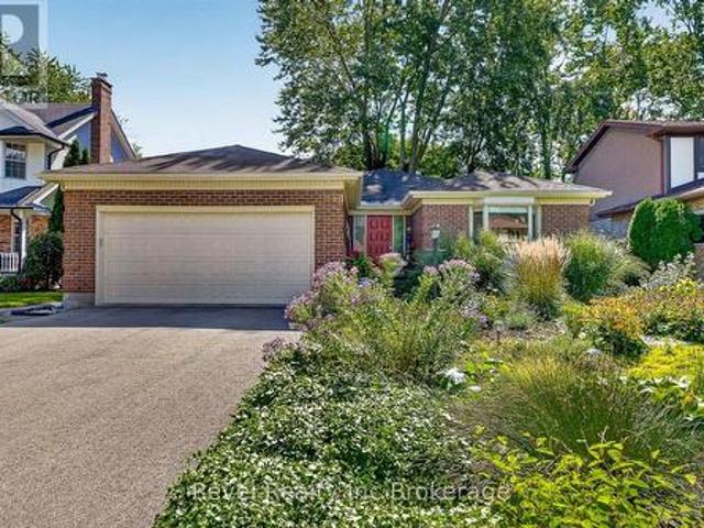 830 Berkshire Drive, Woodstock North, ON, N4S 8R5 house for sale | Listing ID X13780 | Royal LePage