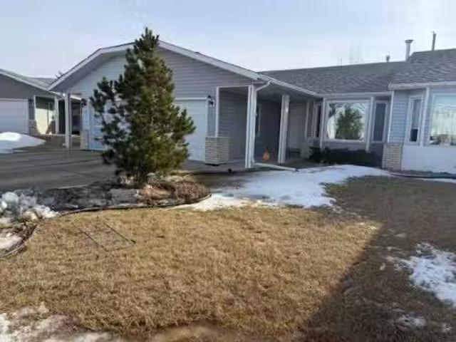 830 Birchwood Close, Drumheller, AB, T0J 0Y6 house for sale.