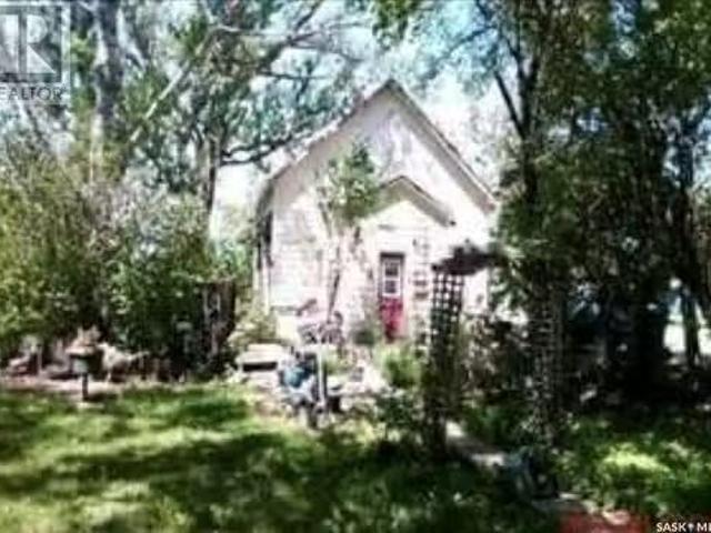 830 Main Street, Holdfast, SK, S0G 2H0 house for sale Listi.