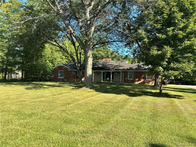 830 W Gilford Road