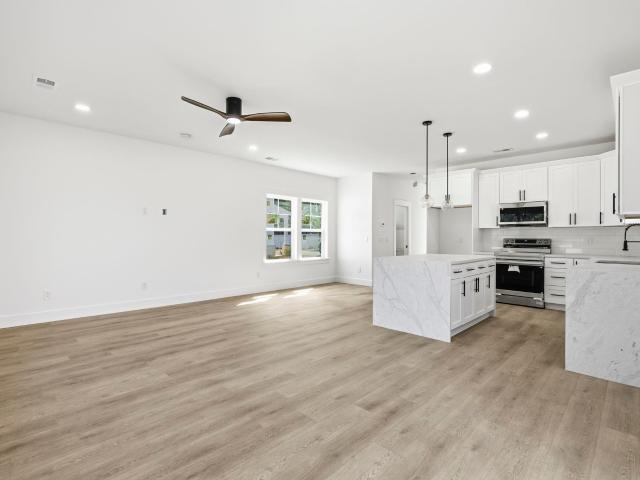 830 Whispering Tide Ct