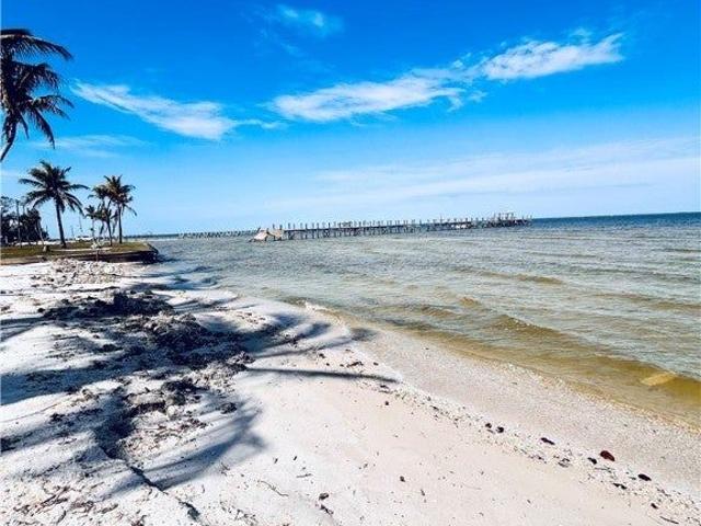 8315 Main St, Bokeelia, FL