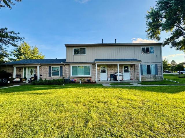 8315 Camelot Court