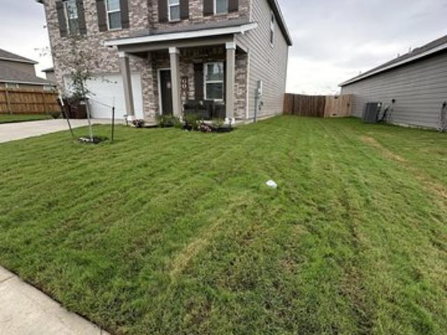 8315 Falcon Meadow Dr, Converse, TX 78109