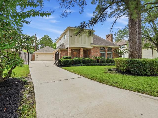 8310 Mentmore Drive