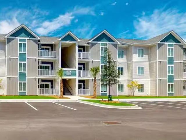 8310 Coastal Club Circle, Dock Junction 2 Bedroom 2 Bath