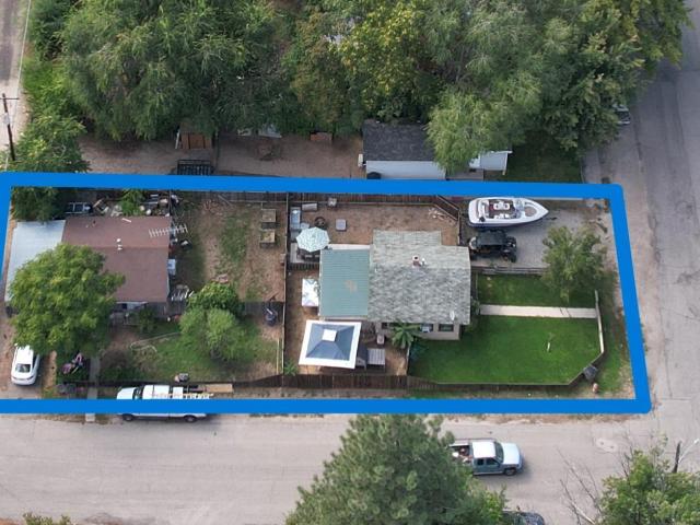 831 E 1st St & 207 S Declark