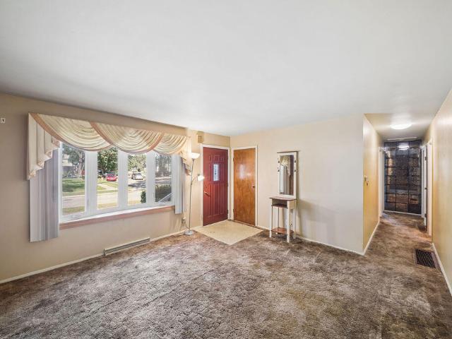 831 Essex Lane