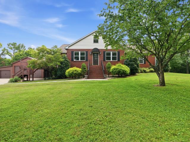 831 Osborne Ln