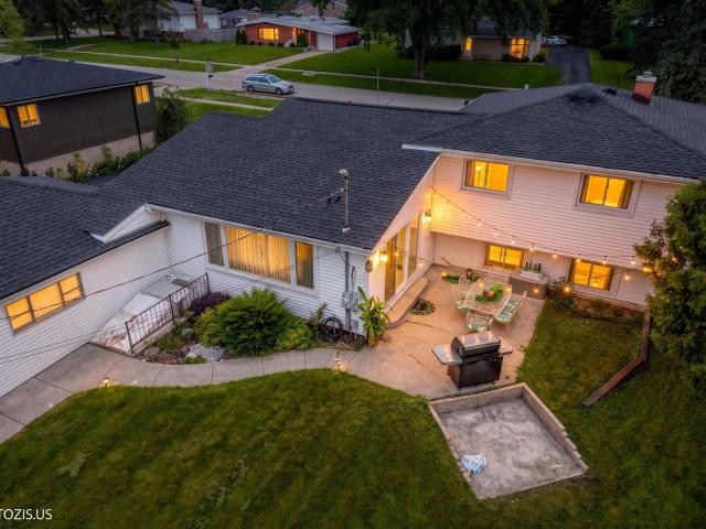 831 Sunnyside Road