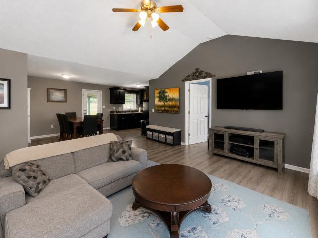 831 Philippi Rd