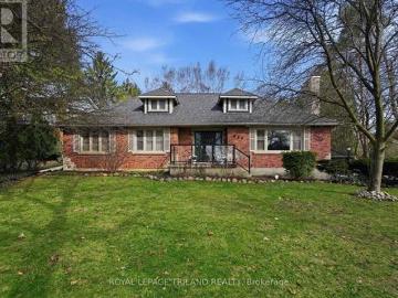 London, Ontario - Garden