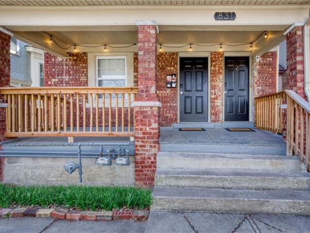 831 W 39th Terrace