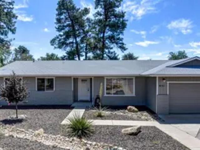 831 W Delano Ave, 3 beds, 2 full baths