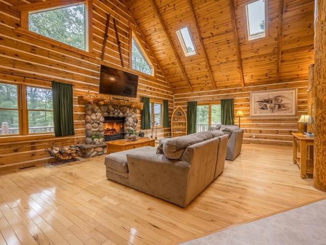 8328 White Pine Ridge