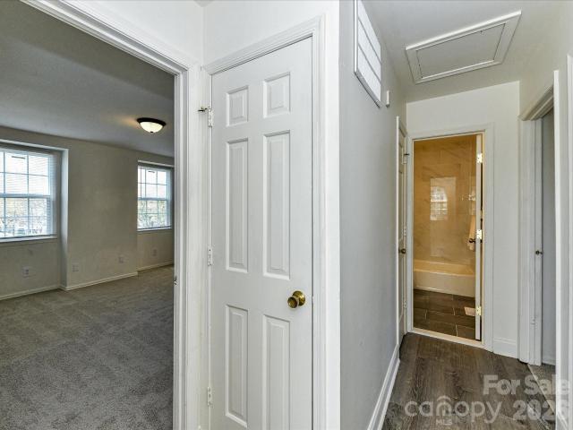 8322 Knights Bridge Rd, Charlotte, NC 28210 | MLS #4360