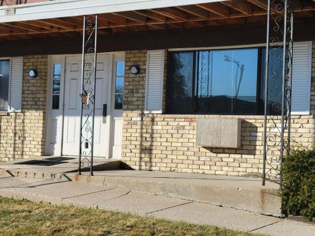8322 W Howard Ave, Unit 2