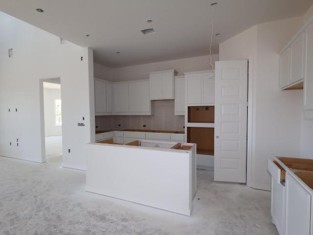 832 Corvallis Dr