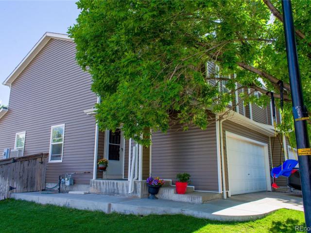 832 Dove Avenue