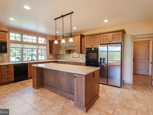 832 Heritage Hills Drive