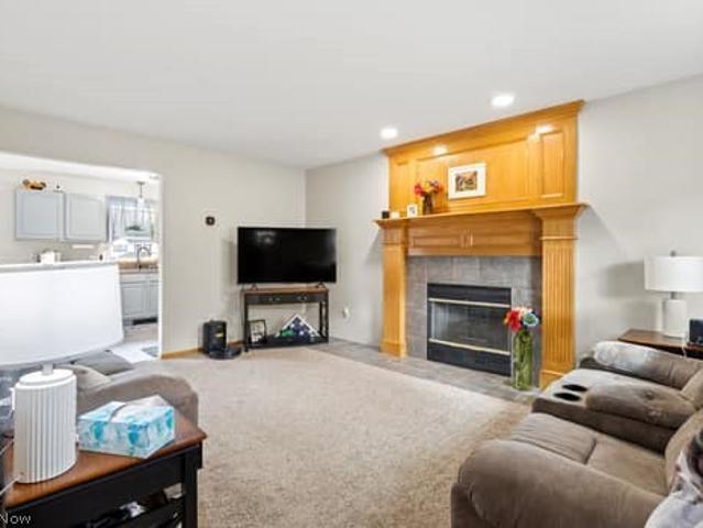 832 Queens Gate Way