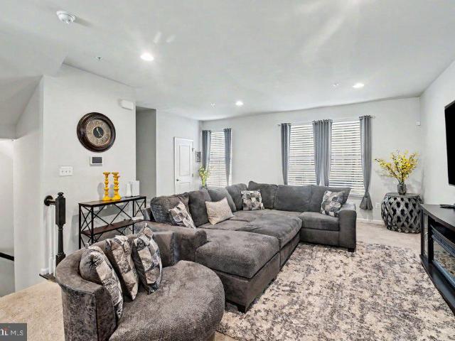 8338 Kippis Road
