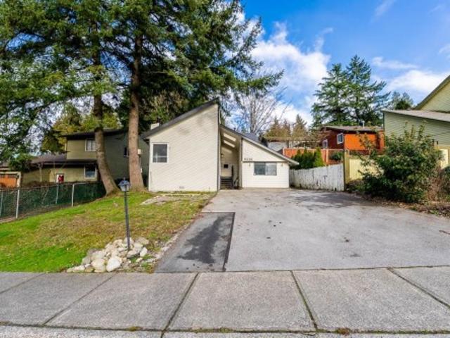 8330 Sheaves Road, Delta, BC, V4C 3X1 house for sale | Listing ID R3136 | Royal LePage