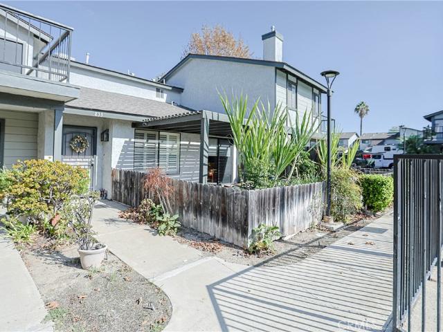 833 Amberwood