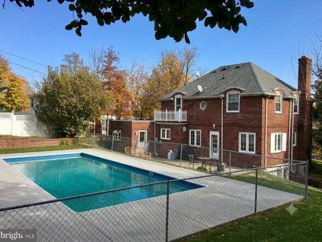 833 Buckingham Road