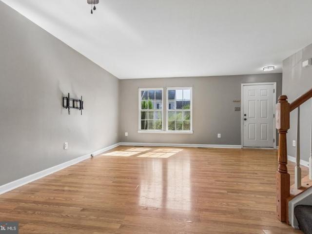 833 Gallows Court