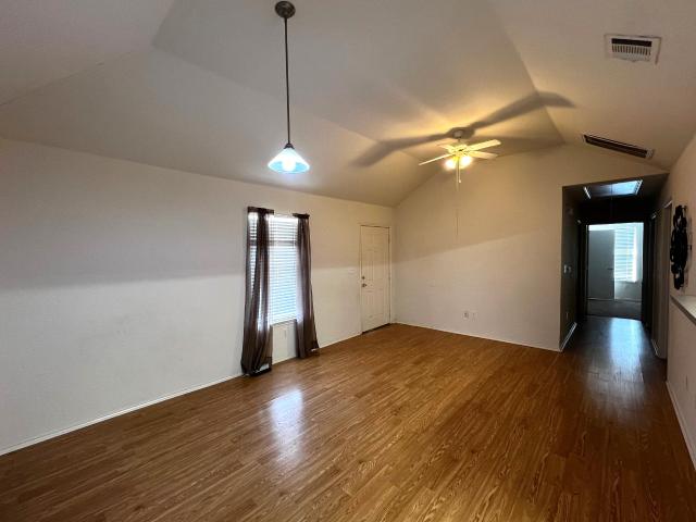 833 E Camp St, La Grange, TX 78945 | MLS #2801