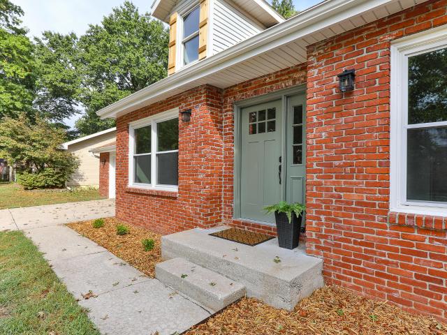 833 E Mentor Street