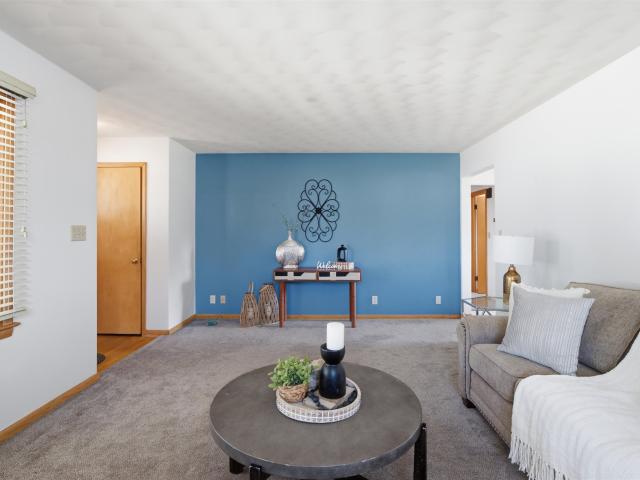 833 IDA Street