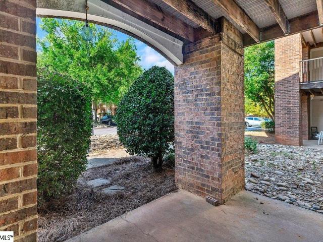 833 Old Greenville Highway