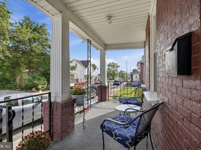 833 Monroe Avenue