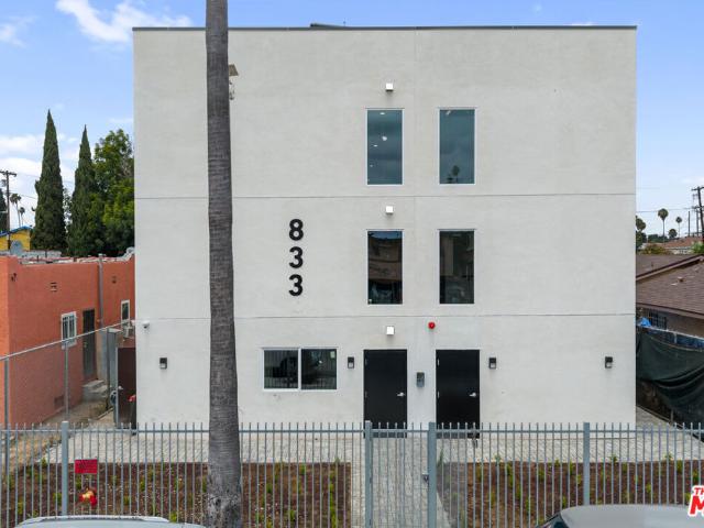 833 W 84th Street