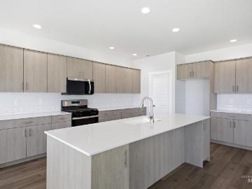 8345 E Cool River Lp
