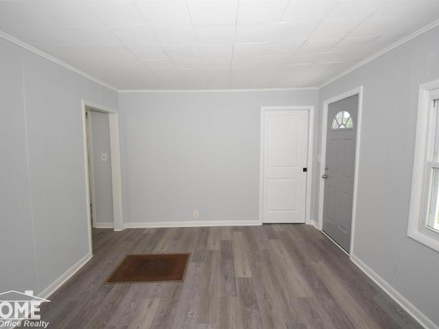 834 Broadway Avenue