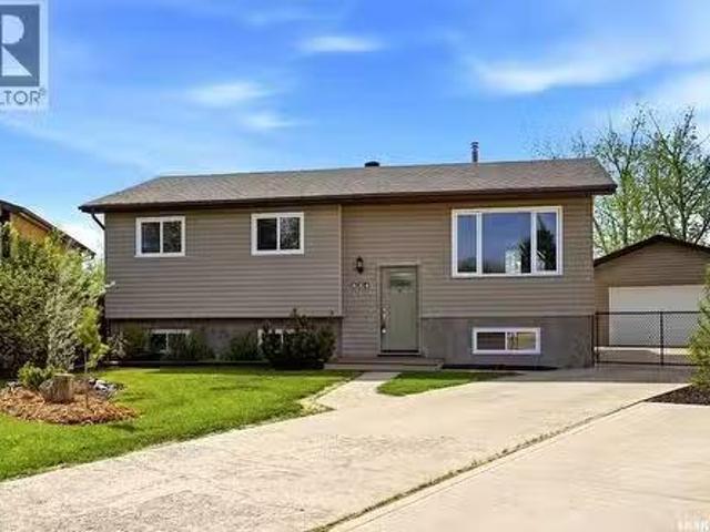 834 Erb Bay, Regina, SK, S4N 7B1 house for sale Listing ID.