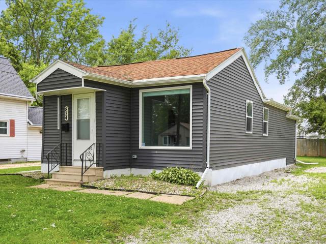 834 OAK Street