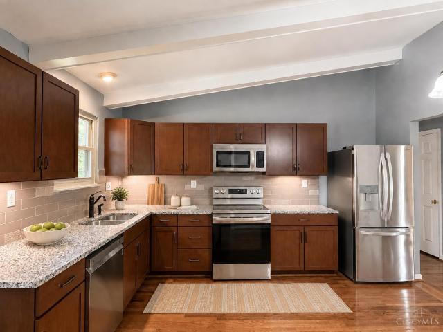 8354 Shadowpoint Court