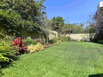 8358 Caminito Helecho, La Jolla, CA 92037 | MLS #260006