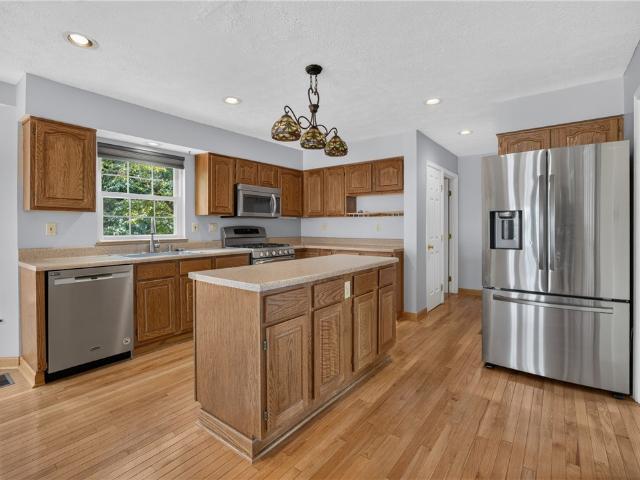 835 Boulder Dr