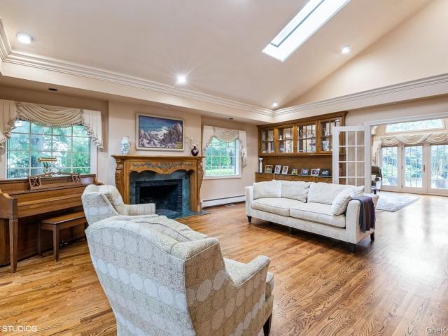 835 Barberry Ln, Woodmere, NY 11598 | MLS #895190