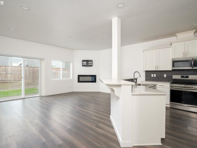 835 S 25th Ave