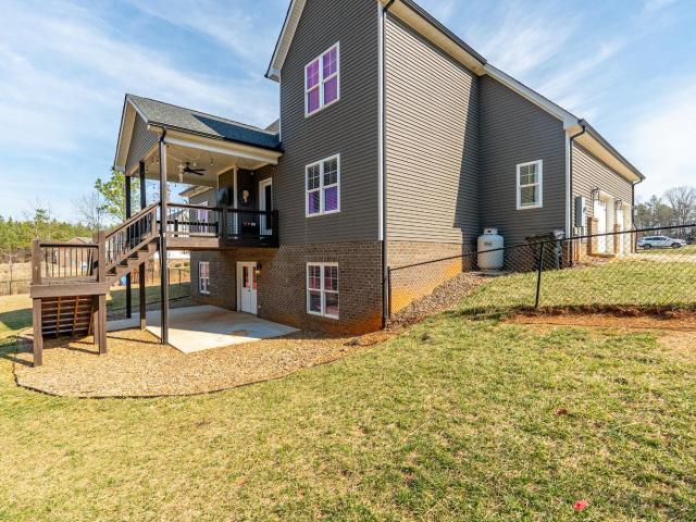835 Sunset Ridge Drive