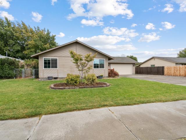 835 SW 13TH PL