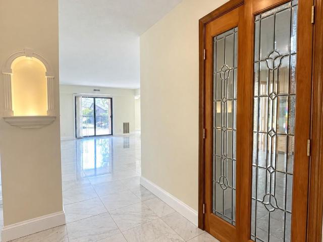 8360 Greensboro Drive Unit# 114, Mclean, US, VA